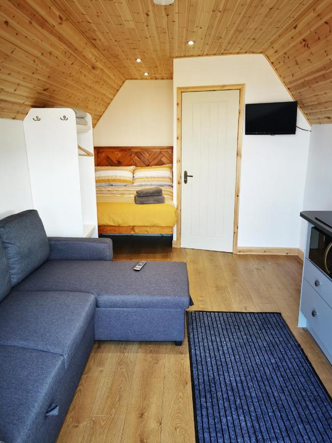 Gowanview Glamping Hotel Banff Buitenkant foto
