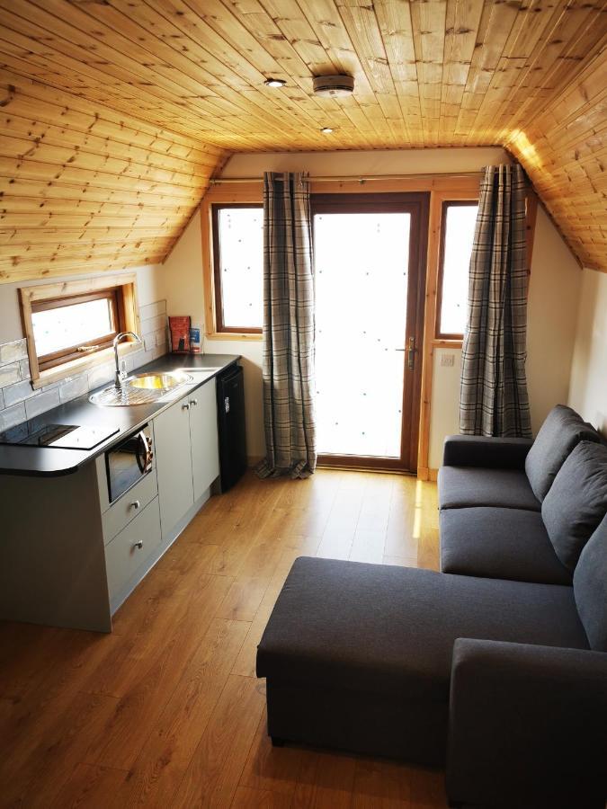 Gowanview Glamping Hotel Banff Buitenkant foto